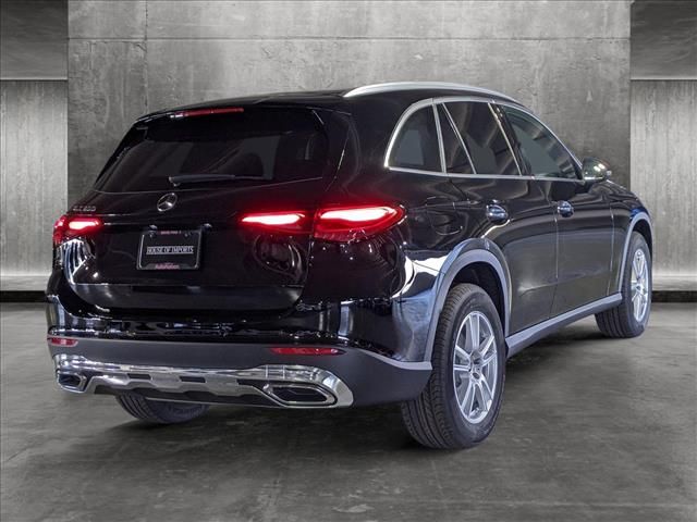 2025 Mercedes-Benz GLC 300