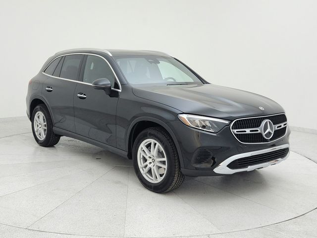 2025 Mercedes-Benz GLC 300