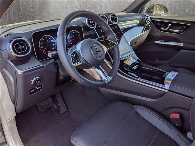 2025 Mercedes-Benz GLC 300