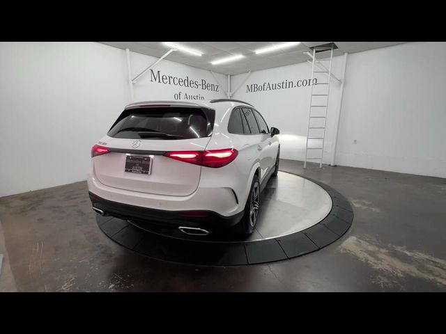 2025 Mercedes-Benz GLC 300