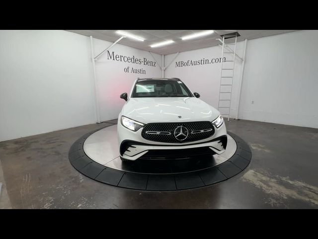 2025 Mercedes-Benz GLC 300