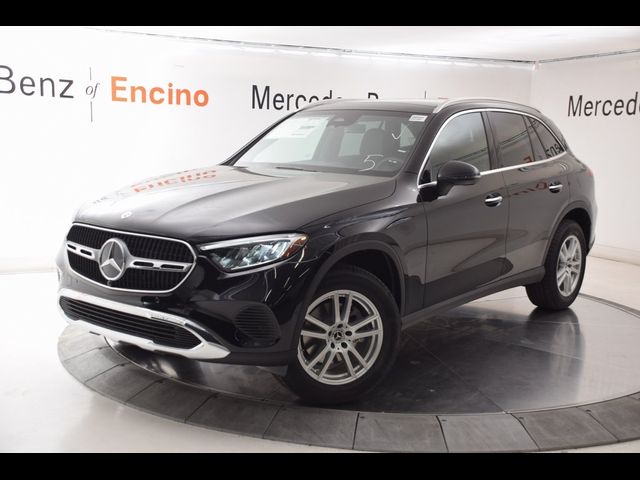 2025 Mercedes-Benz GLC 300