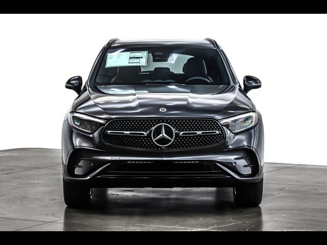 2025 Mercedes-Benz GLC 300