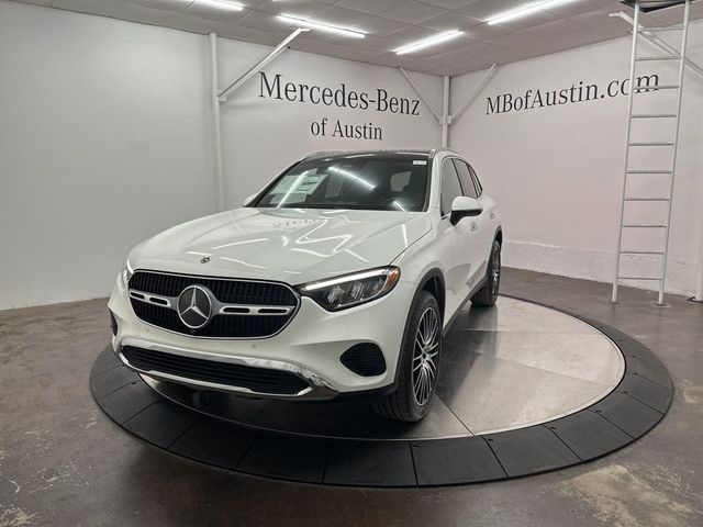 2025 Mercedes-Benz GLC 300