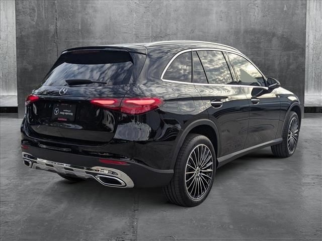 2025 Mercedes-Benz GLC 300