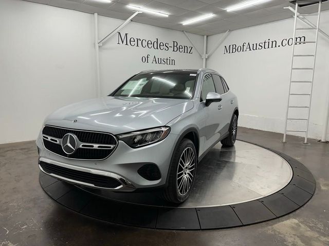 2025 Mercedes-Benz GLC 300