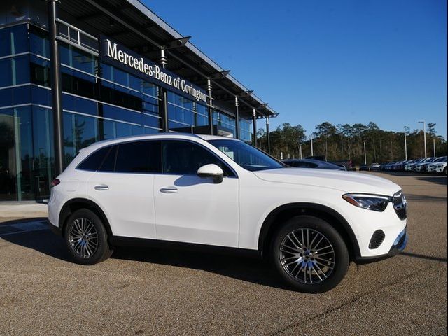 2025 Mercedes-Benz GLC 300