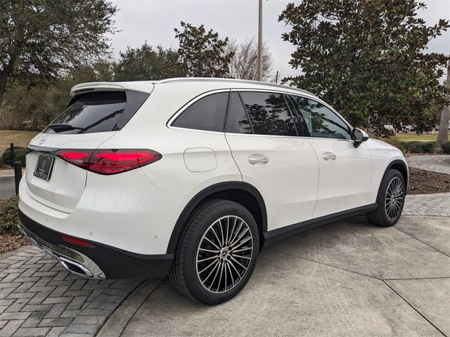 2025 Mercedes-Benz GLC 300