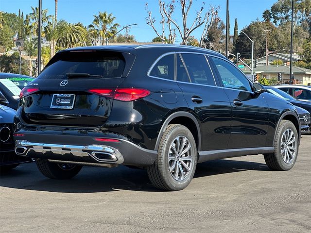 2025 Mercedes-Benz GLC 300