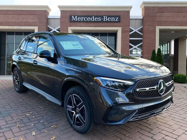 2025 Mercedes-Benz GLC 300