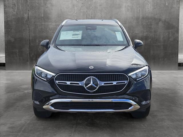 2025 Mercedes-Benz GLC 300