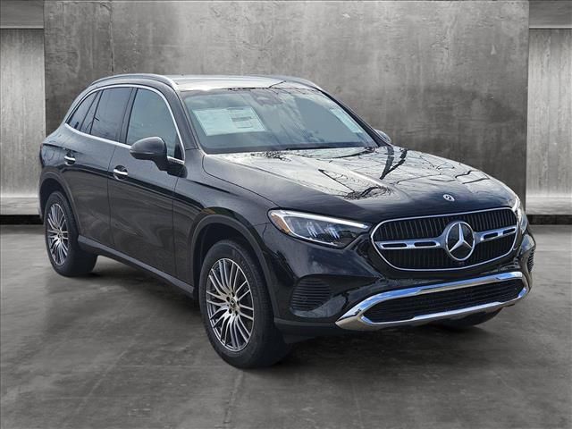 2025 Mercedes-Benz GLC 300