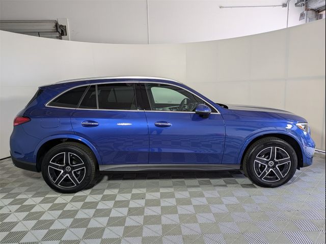 2025 Mercedes-Benz GLC 300