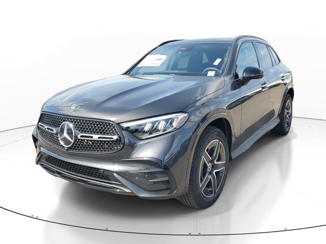 2025 Mercedes-Benz GLC 300