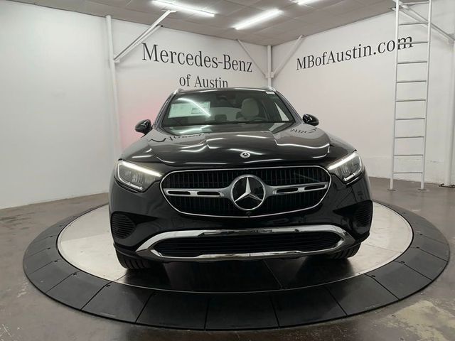 2025 Mercedes-Benz GLC 300