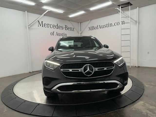 2025 Mercedes-Benz GLC 300