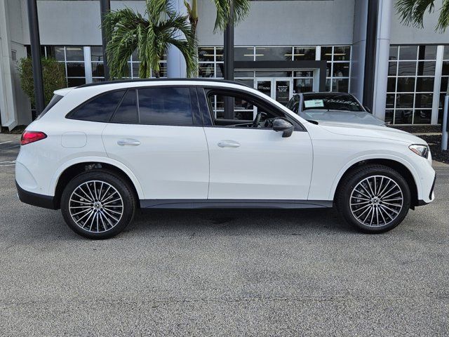 2025 Mercedes-Benz GLC 300