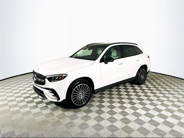 2025 Mercedes-Benz GLC 300