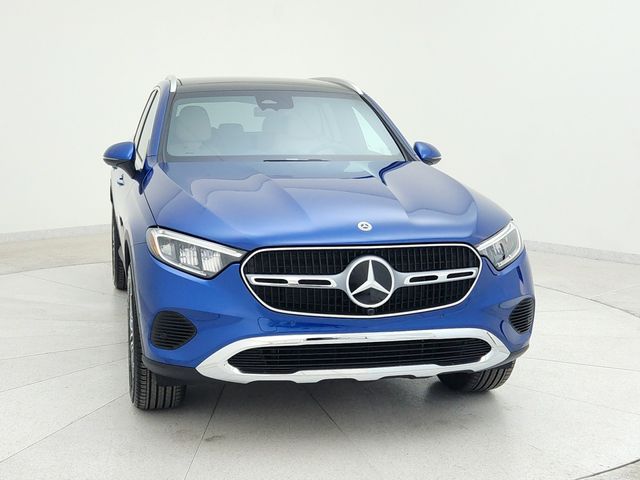 2025 Mercedes-Benz GLC 300