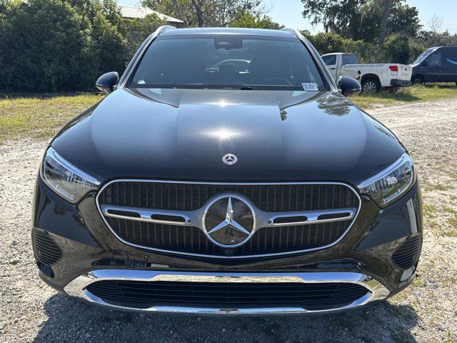 2025 Mercedes-Benz GLC 300