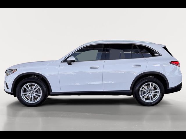 2025 Mercedes-Benz GLC 300