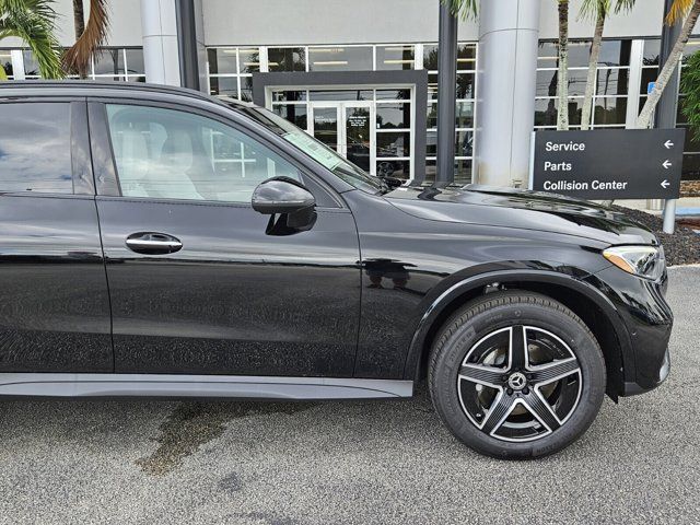 2025 Mercedes-Benz GLC 300