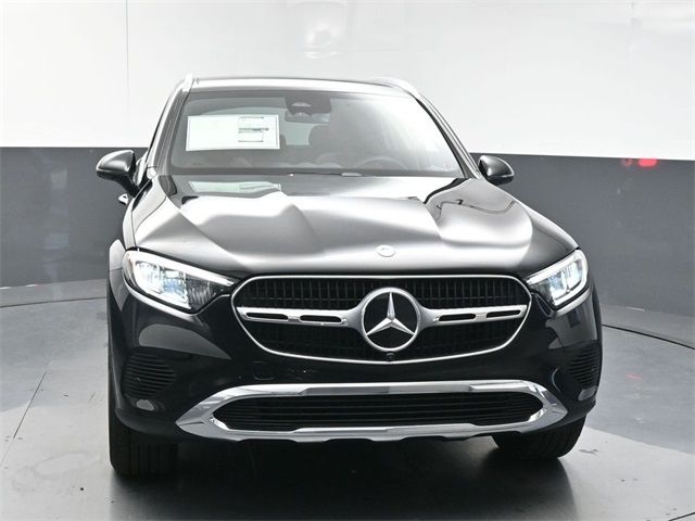 2025 Mercedes-Benz GLC 300