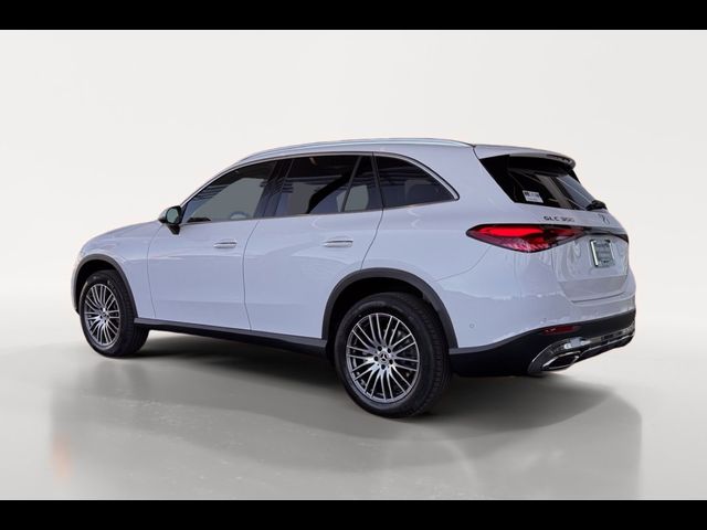 2025 Mercedes-Benz GLC 300