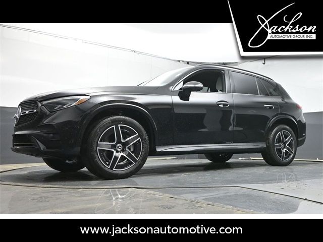 2025 Mercedes-Benz GLC 300