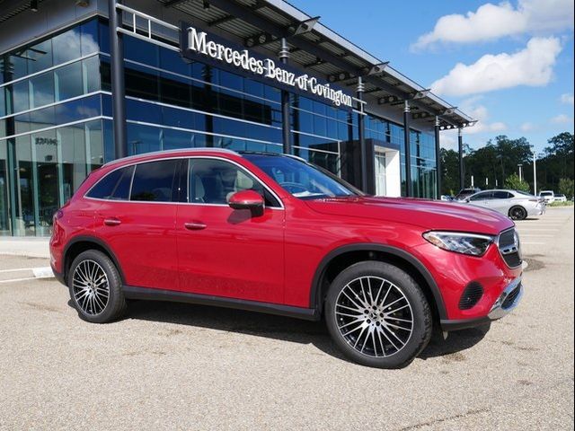 2025 Mercedes-Benz GLC 300