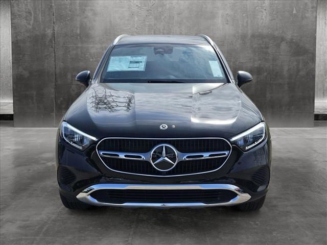 2025 Mercedes-Benz GLC 300