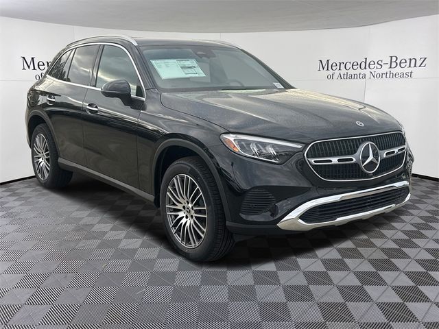 2025 Mercedes-Benz GLC 300