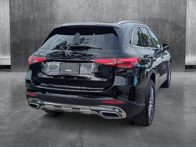 2025 Mercedes-Benz GLC 300