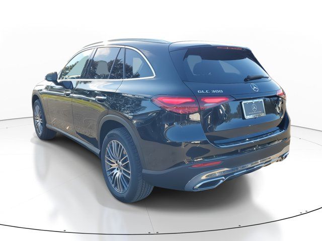 2025 Mercedes-Benz GLC 300