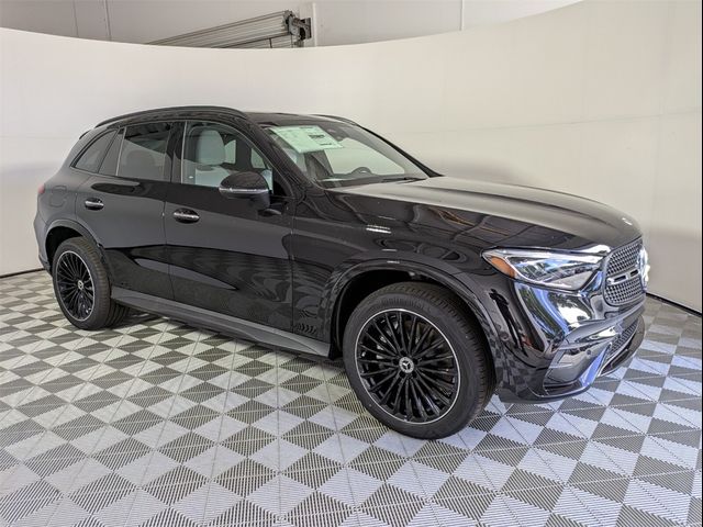 2025 Mercedes-Benz GLC 300