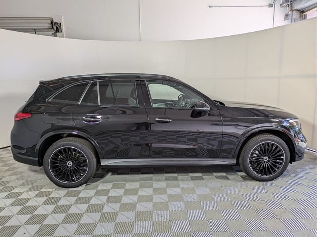 2025 Mercedes-Benz GLC 300