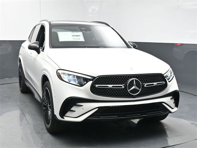 2025 Mercedes-Benz GLC 300