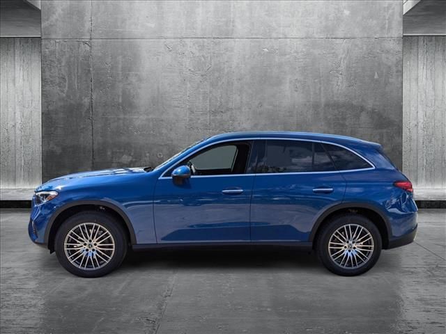 2025 Mercedes-Benz GLC 300