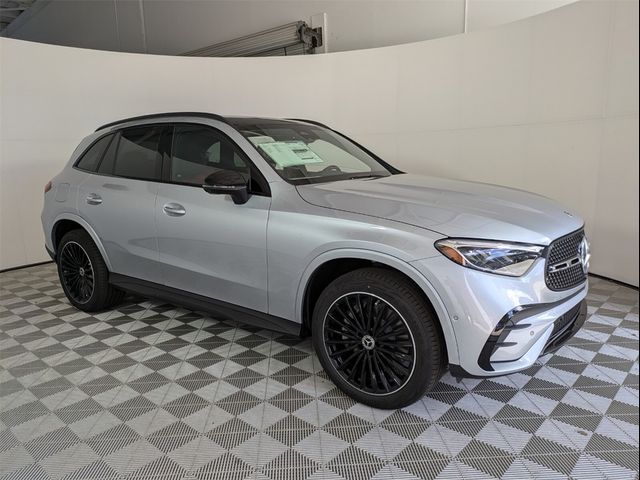 2025 Mercedes-Benz GLC 300