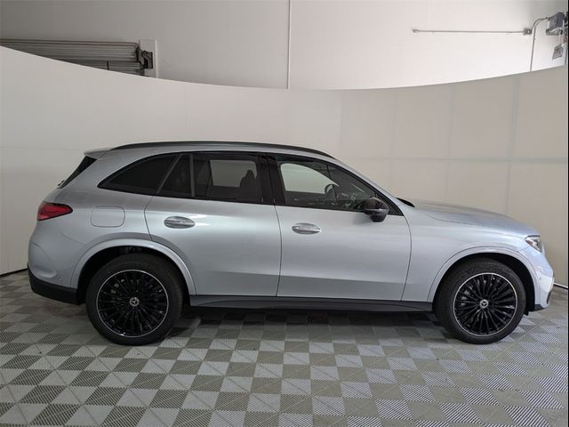 2025 Mercedes-Benz GLC 300