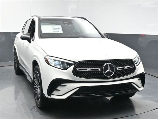 2025 Mercedes-Benz GLC 300