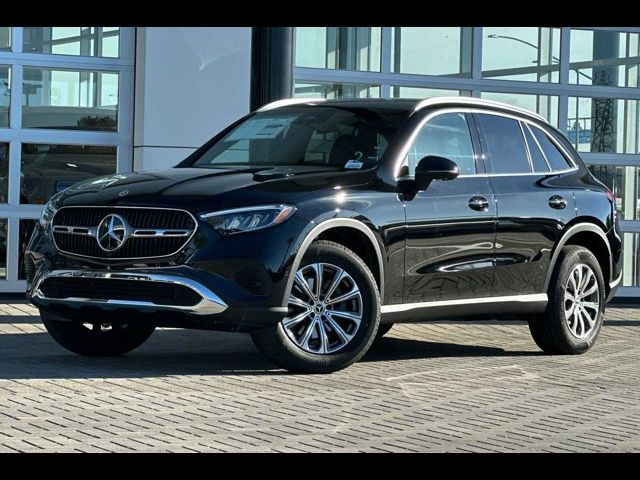 2025 Mercedes-Benz GLC 300