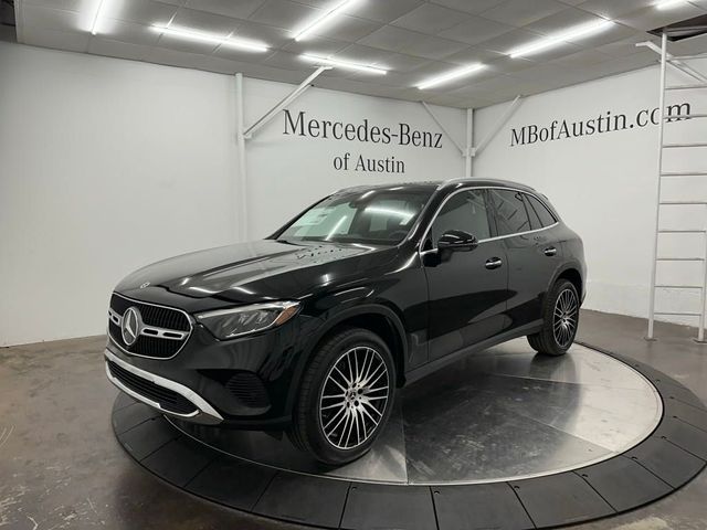 2025 Mercedes-Benz GLC 300