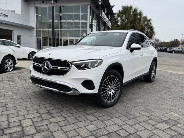 2025 Mercedes-Benz GLC 300