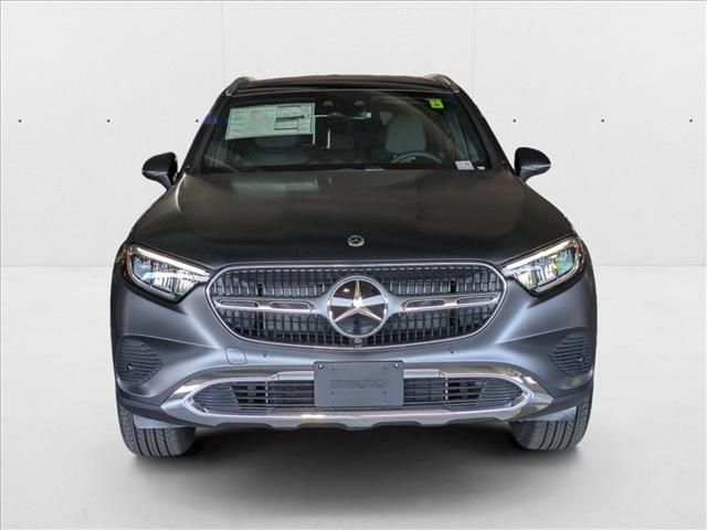 2025 Mercedes-Benz GLC 300