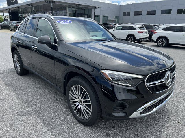 2025 Mercedes-Benz GLC 300