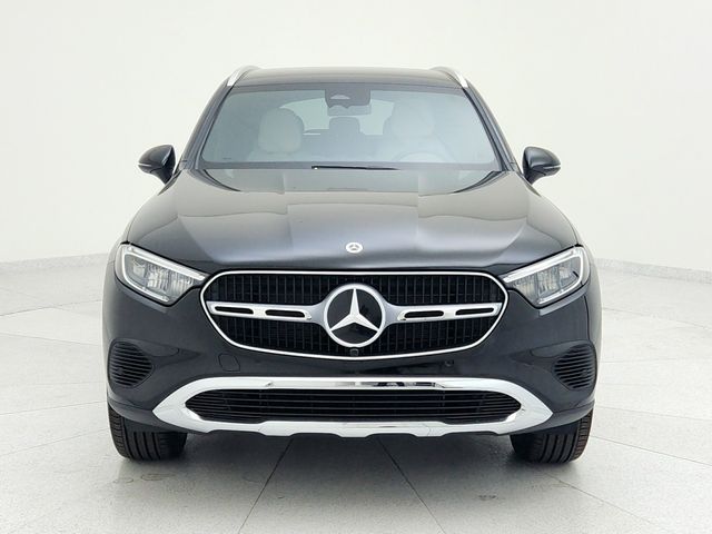 2025 Mercedes-Benz GLC 300