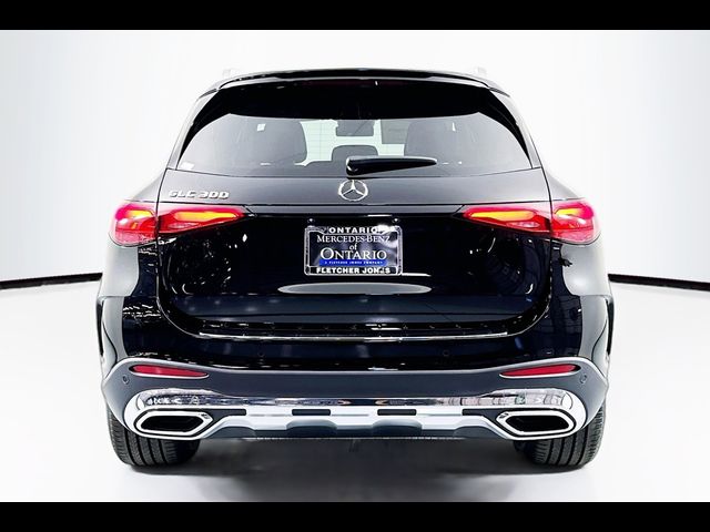 2025 Mercedes-Benz GLC 300