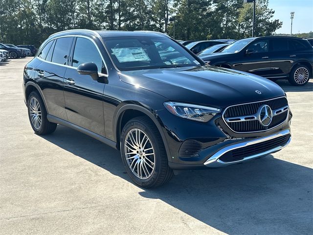 2025 Mercedes-Benz GLC 300