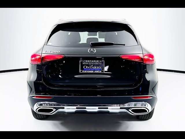 2025 Mercedes-Benz GLC 300